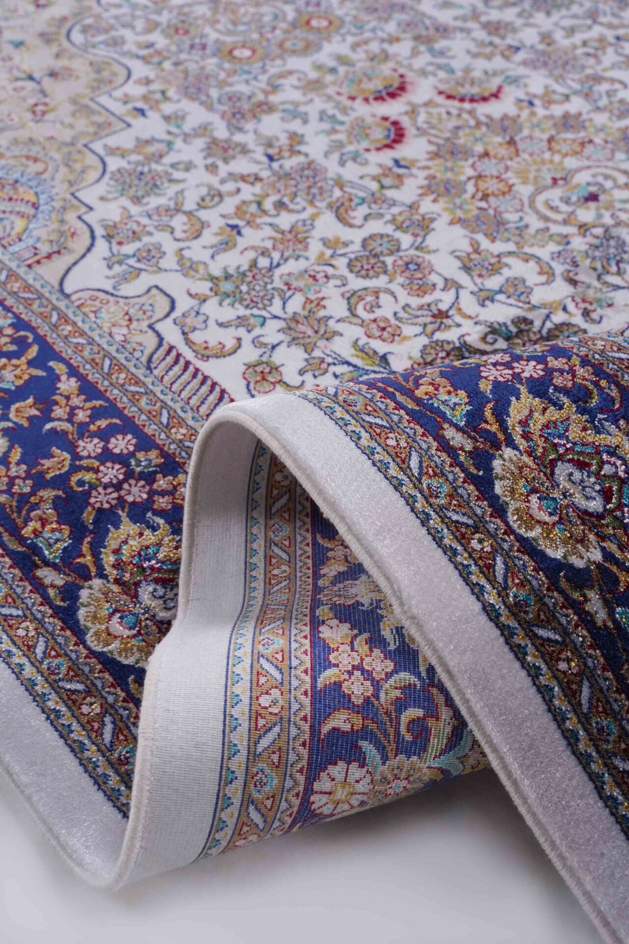 Kumkapı Serisi S818A Lüks Modal Seccade - Krem, Mavi