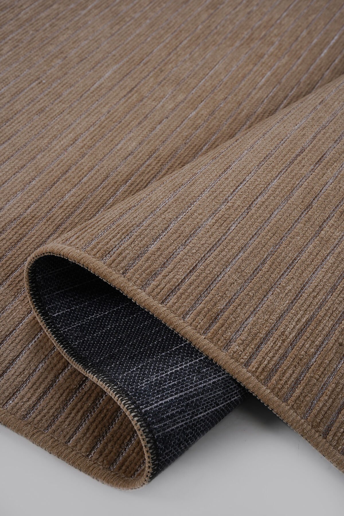 Ravi 1704A Bej Kaymaz Taban Yıkanabilir Yumuşak Dokulu Kilim