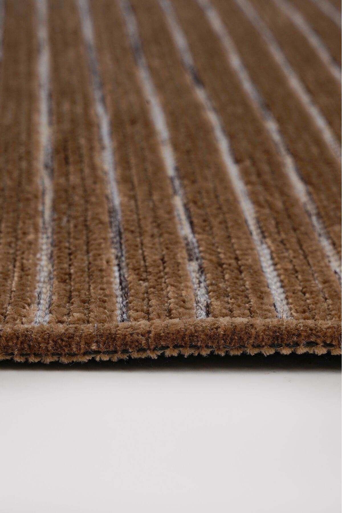 Ravi 1705A Vizon Kaymaz Taban Yıkanabilir Yumuşak Dokulu Kilim