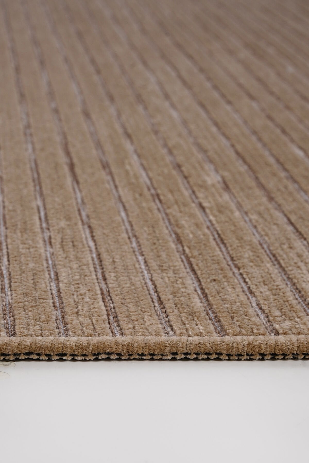 Ravi 1704A Bej Kaymaz Taban Yıkanabilir Yumuşak Dokulu Kilim Bej - 100 x 200