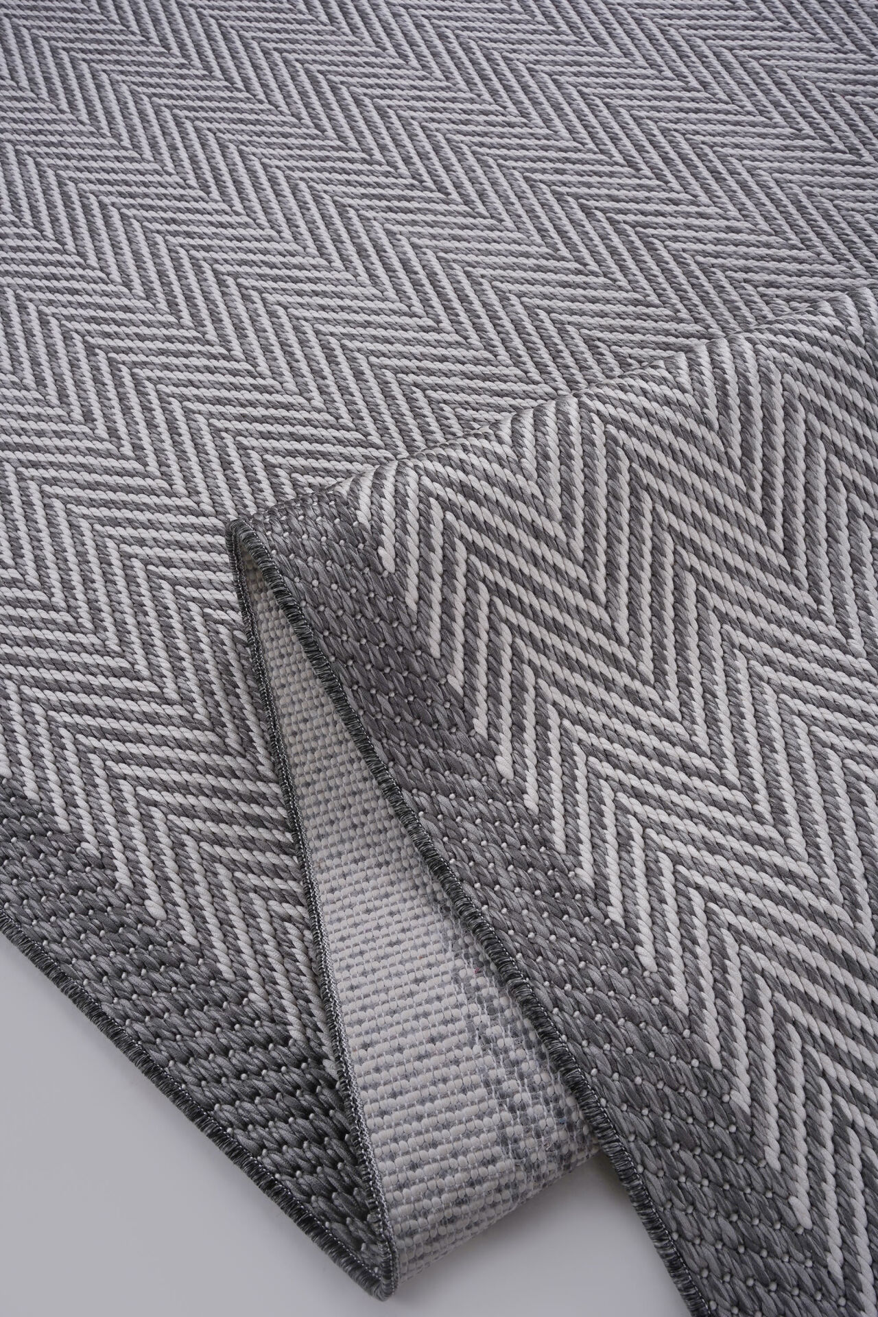 Nova 2002 Kaymaz Taban Bordürlü Sisal Halı