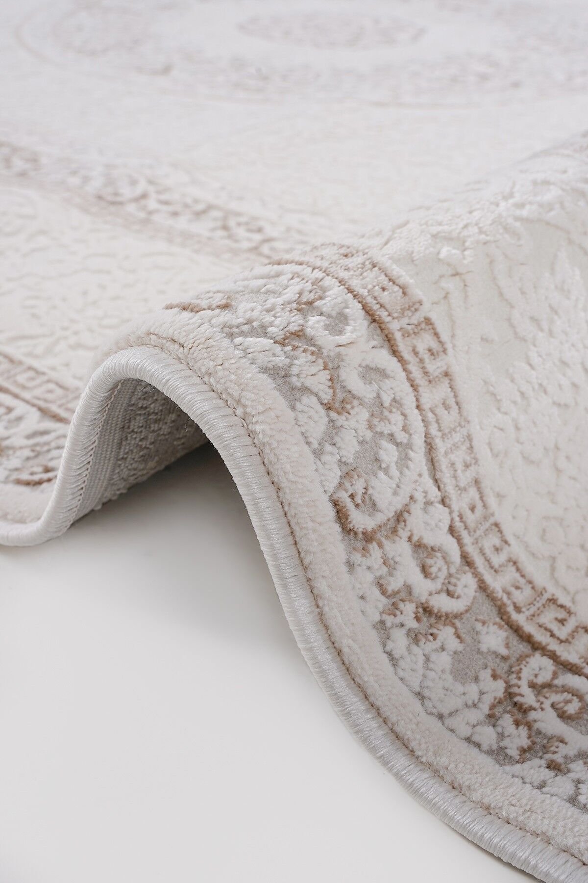Soft 1121 Klasik Göbekli Krem Halı