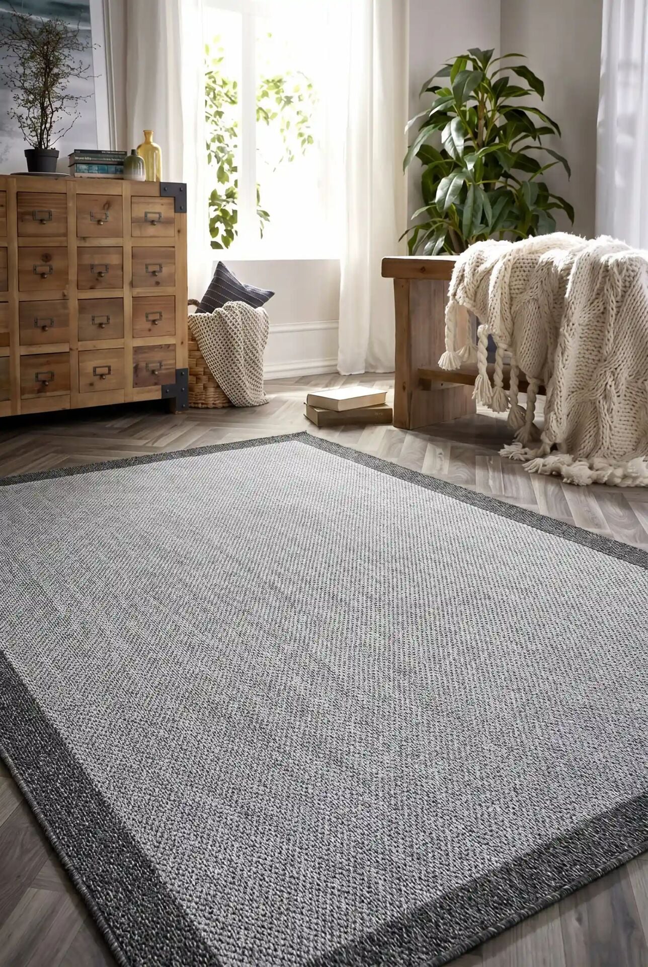 Lora 3213 Kaymaz Taban Bordürlü Sisal Halı