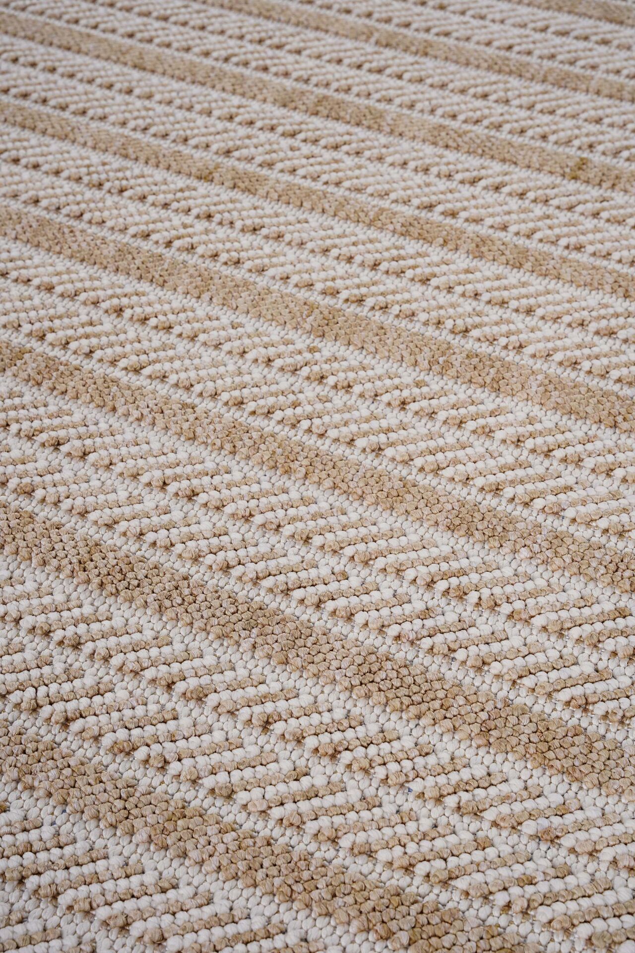 Royal Jutty JU01A Salon Halısı Bej - 100x300