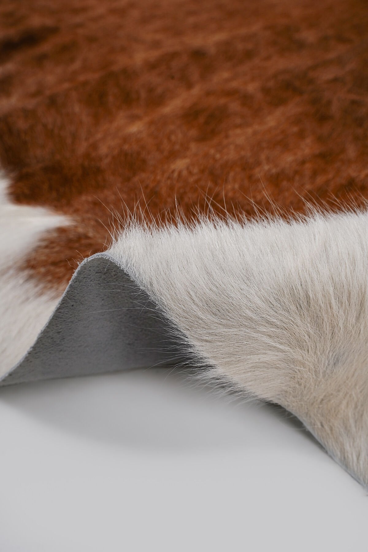 Orjinal Dana Postu Deri Halı