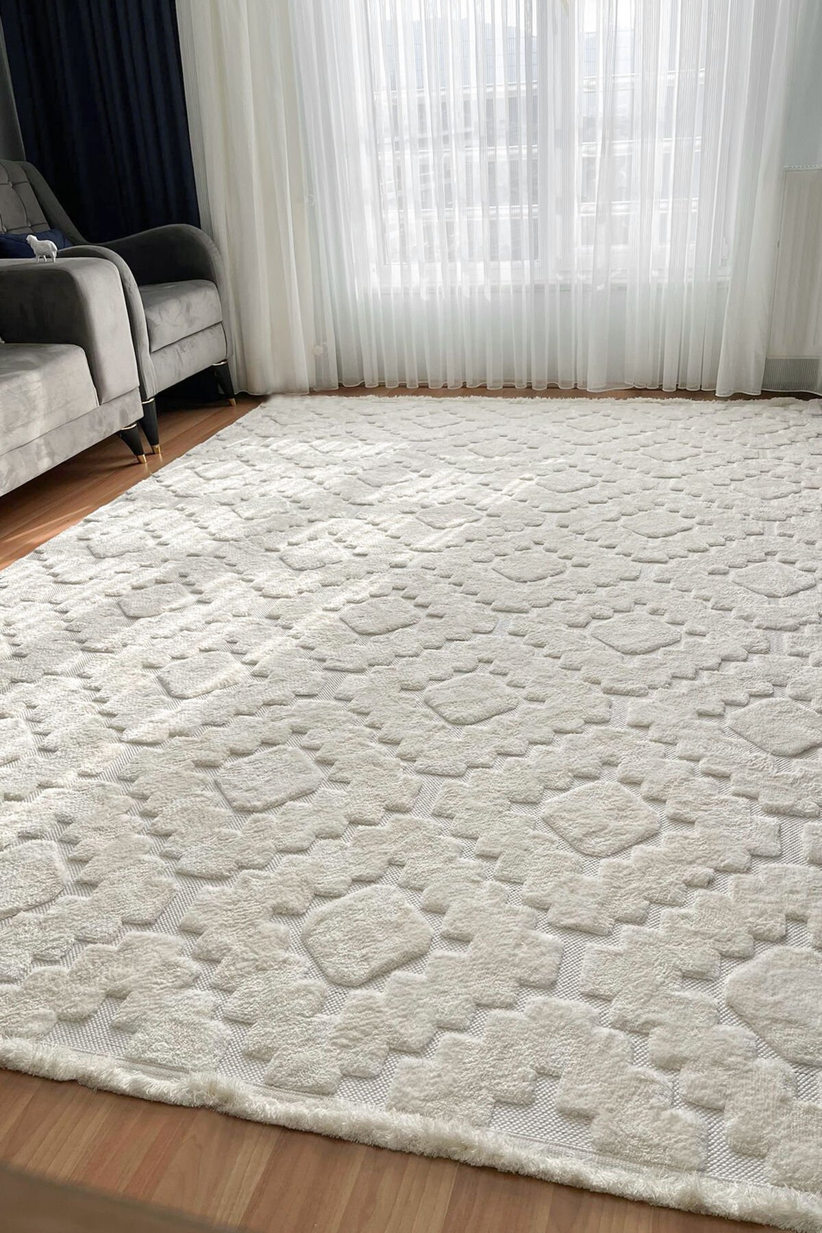 İndus 8003 Beyaz Salon Halısı Kesme Makine Halı